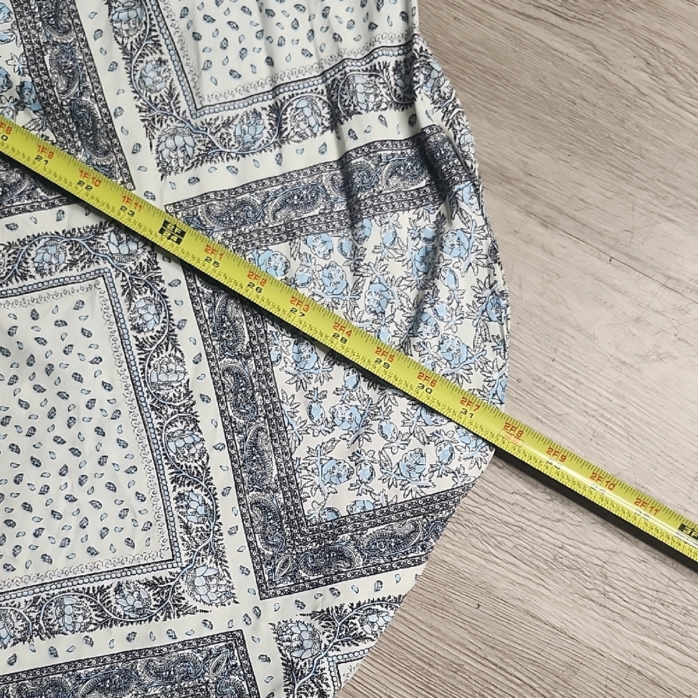 🛍 Dress Gray and White Geometric Patterned - Picture 6 of 8
